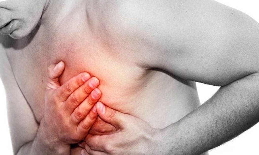 Боли и неприятные ощущения в груди у женщины | Медцентр Лекарь в Красногорске